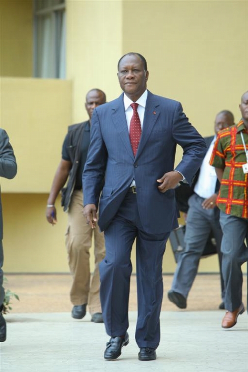 Rumeur sur le Président de la République - Alassane Ouattara au travail